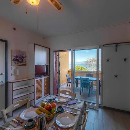 Apartamento Bella Vista 27 *